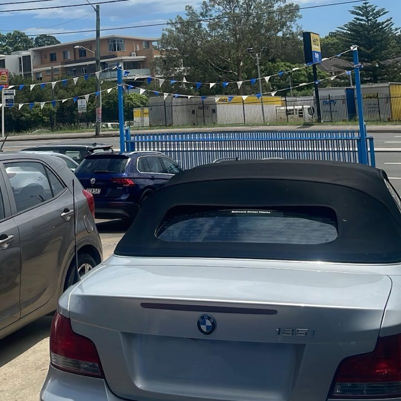 BMW 135i convertible — rear glass